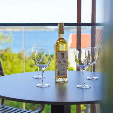 Cameleon Orebic- Beachfront Orebić