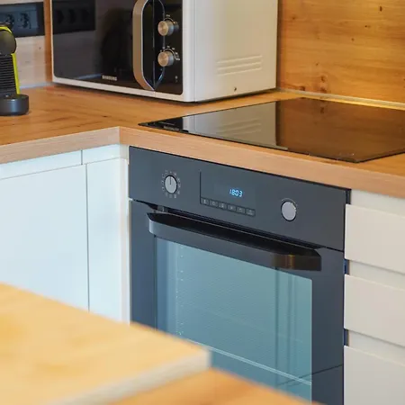 Cameleon Orebic- Beachfront