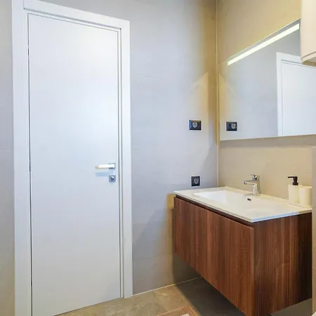 Cameleon Orebic- Beachfront *