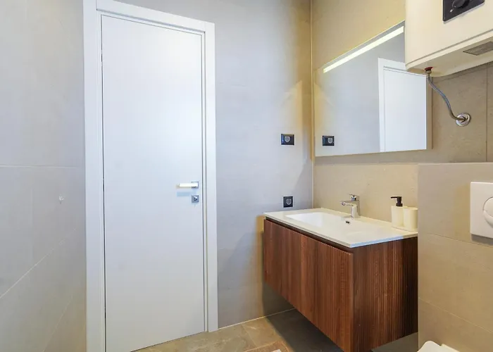 Cameleon Orebic- Beachfront *