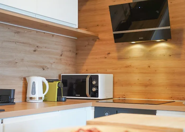 Cameleon Orebic- Beachfront *