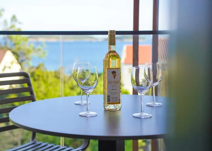 Cameleon Orebic- Beachfront Orebić