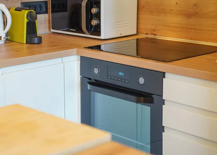 Cameleon Orebic- Beachfront